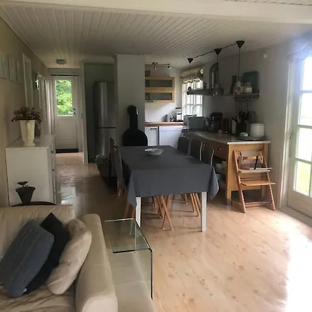 Hyggeligt Idyllisk Hus *